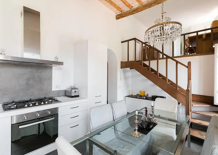 Trastevere Charming Penthouse Apartamento *